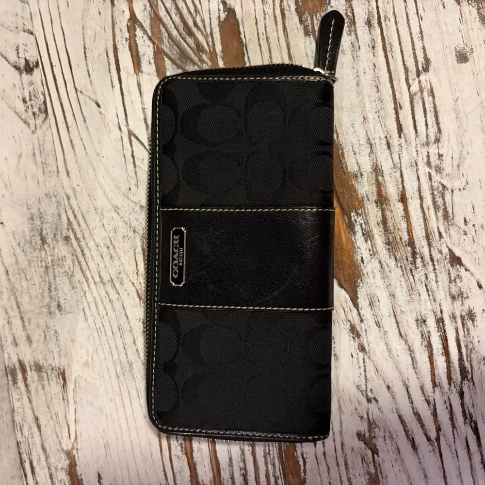Coach Signature Black Wallet